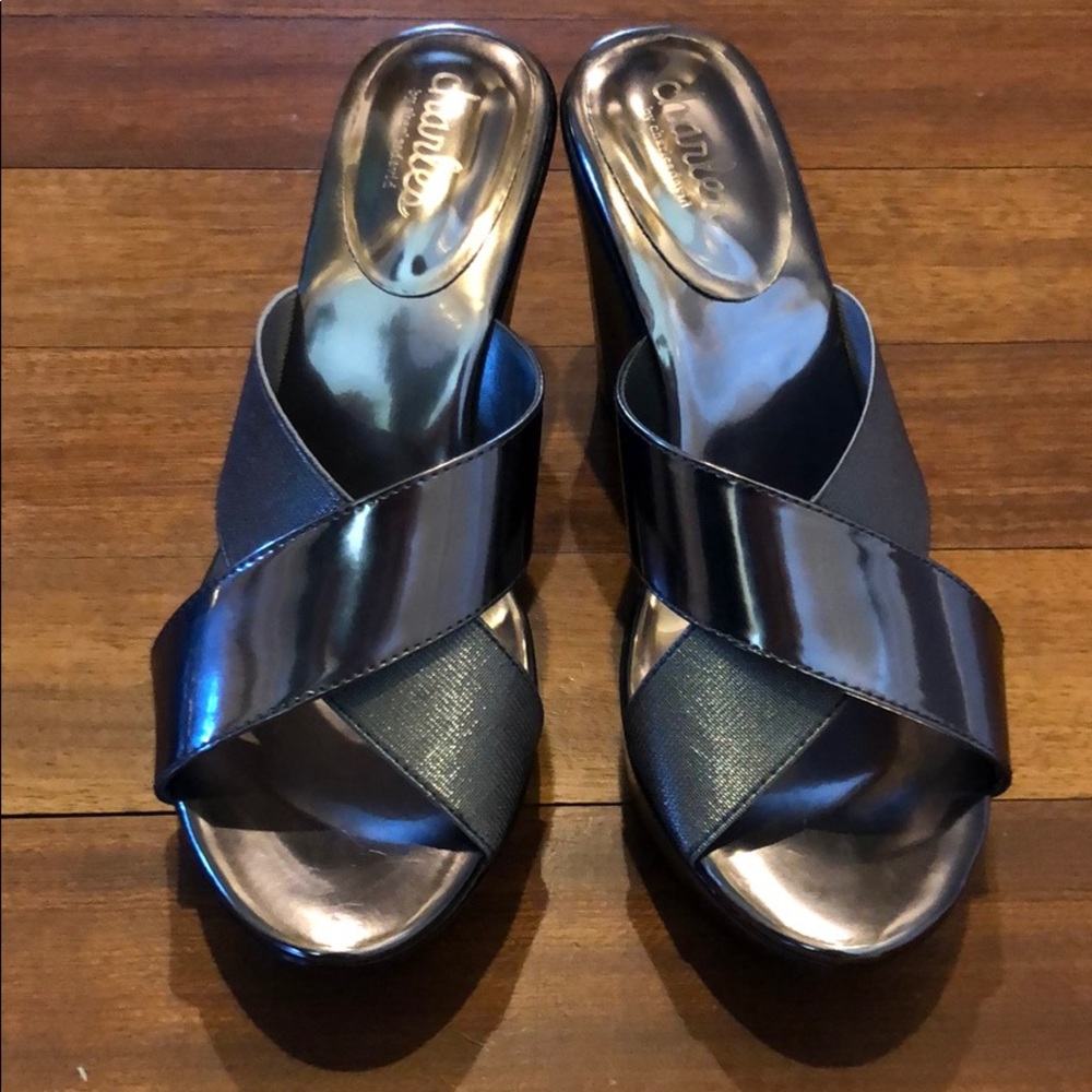 Size 7 Charles by Charles David wedge sandal